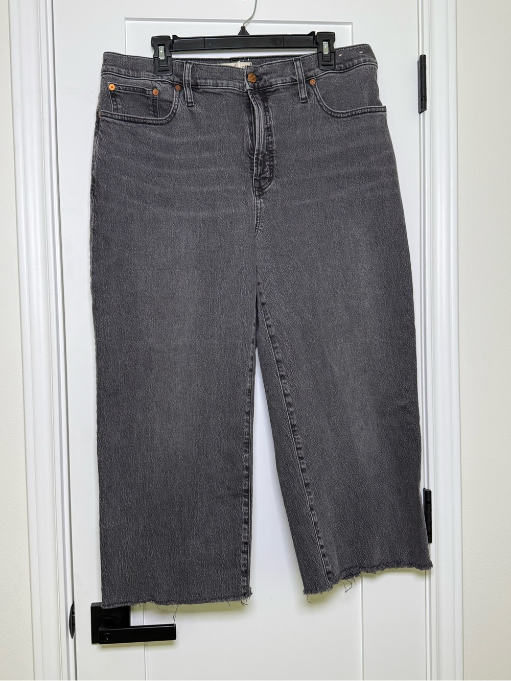 Madewell Washed Charcoal Wide Leg Cropped  Jeans